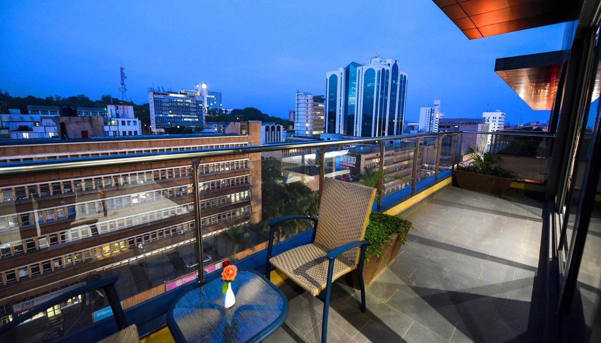 Kampala Boulevard Suites Exterior foto