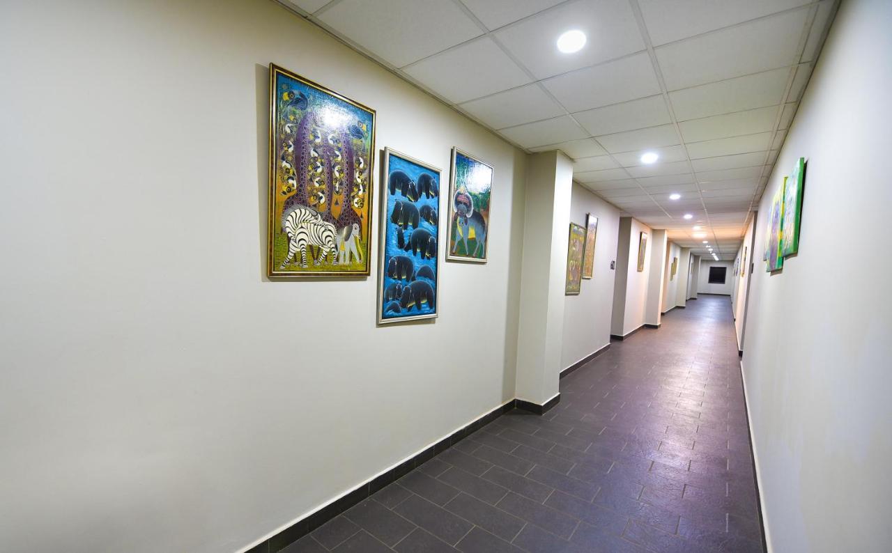 Kampala Boulevard Suites Exterior foto